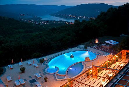 Wellness holiday in the Hotel Silvanus romantic outdoor pool