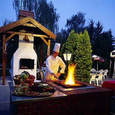 Hotel Nagyerdo Debrecen - grill - Spa Thermal and Wellness